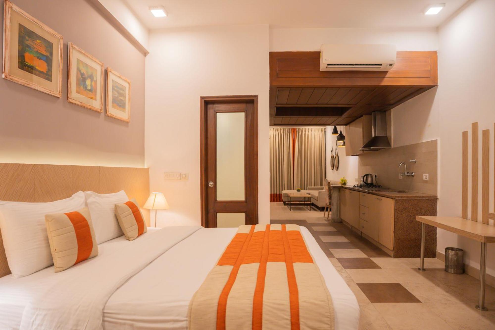 Hotel Ahuja Residency Park Lane Gurgaon Exterior foto