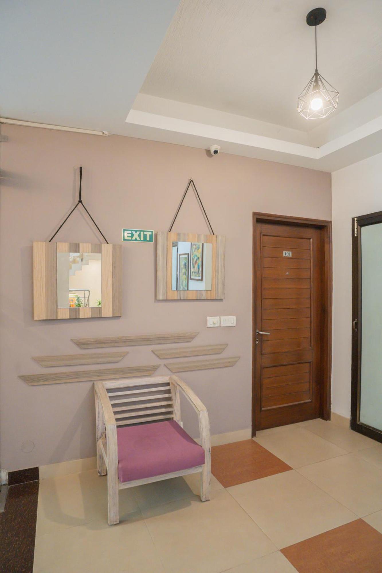 Hotel Ahuja Residency Park Lane Gurgaon Exterior foto