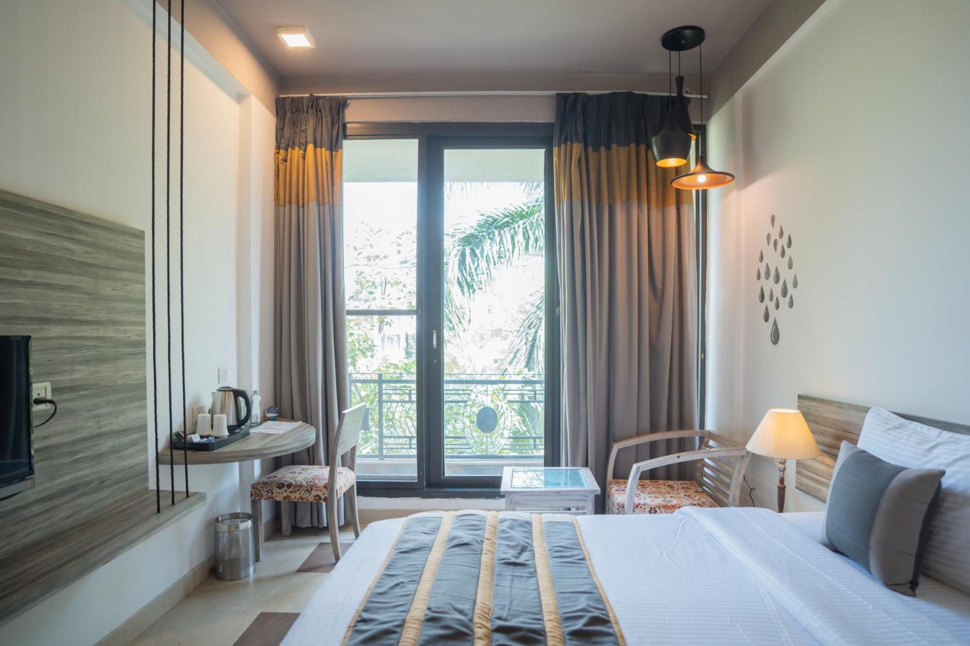 Hotel Ahuja Residency Park Lane Gurgaon Exterior foto
